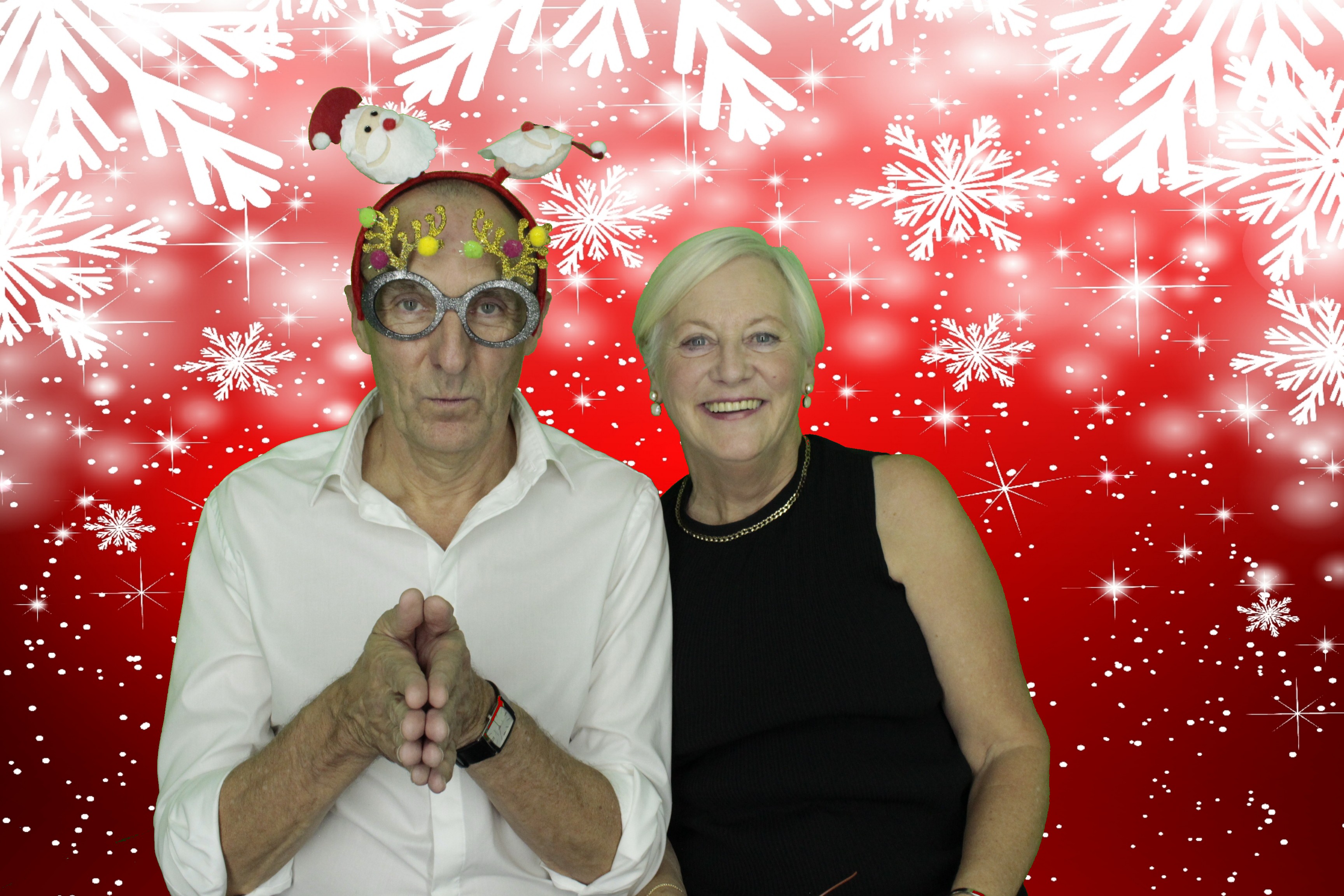 Silvermere Christmas Party | View more photos from the event at gallery.myphotoboothexperience.co.uk/u/MyPhotoBoothExperienceLtd/Silvermere-Christmas-Party-3
